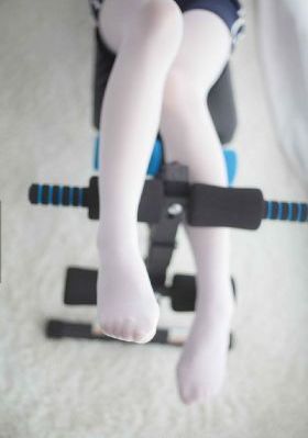 年轻保母